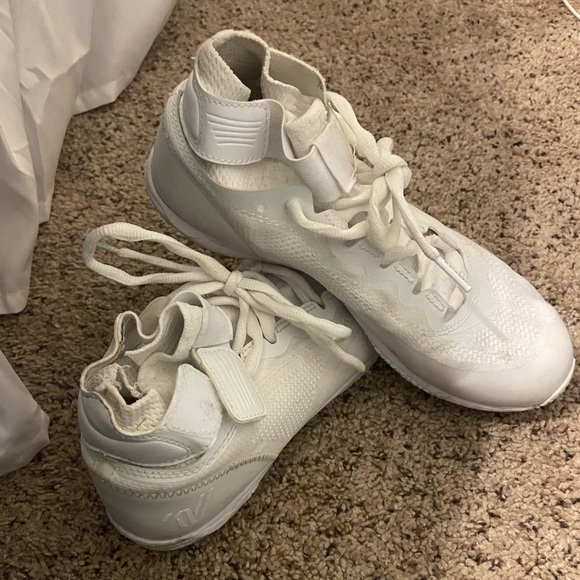 aeros elite Shoes Aeros Elite Cheer Shoes Varsity Poshmark